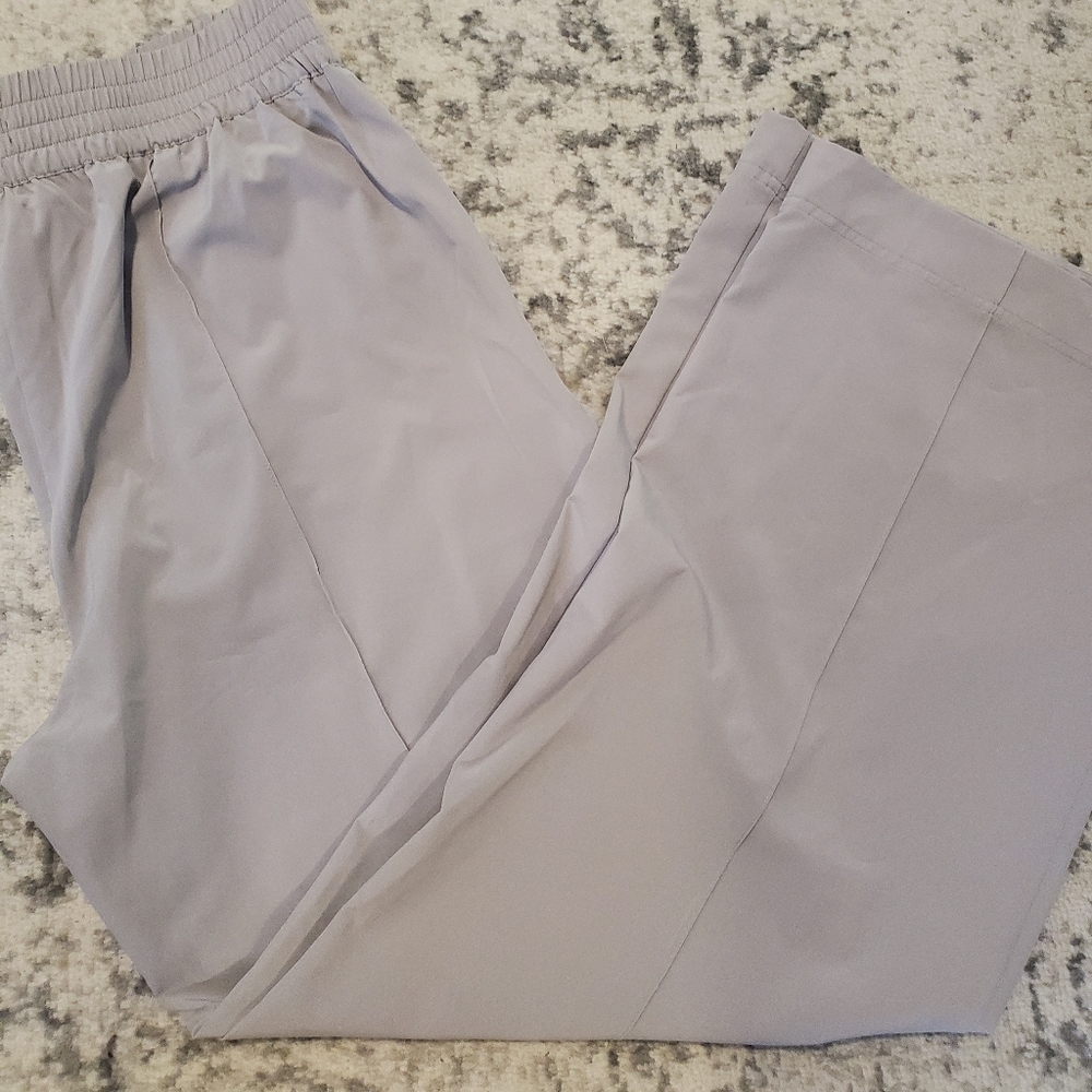 Simply Vera Wang. NWOT. wide lag pants